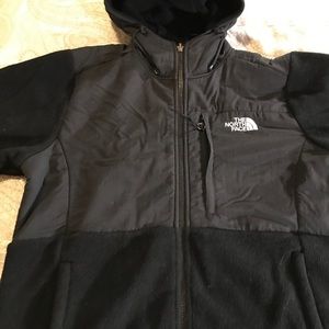 North Face Men’s Hooded Fleece Zip Up (Size L)